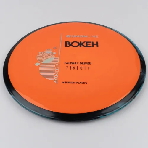Axiom_Discs_Bokeh_Neutron_20260828_9534