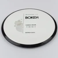 Axiom_Discs_Bokeh_Neutron_20260828_9513