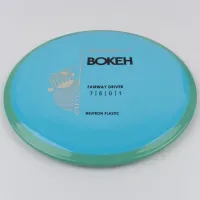 Axiom_Discs_Bokeh_Neutron_20260828_9516