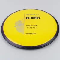 Axiom_Discs_Bokeh_Neutron_20260828_9529
