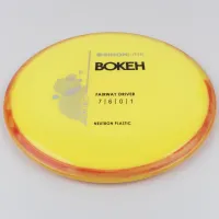 Axiom_Discs_Bokeh_Neutron_20260828_9530