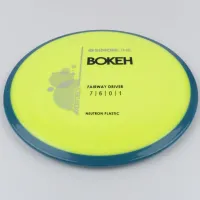 Axiom_Discs_Bokeh_Neutron_20260828_9531