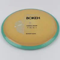 Axiom_Discs_Bokeh_Neutron_20260828_9538