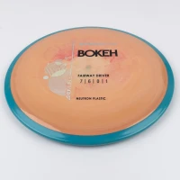 Axiom_Discs_Bokeh_Neutron_20260909_10725